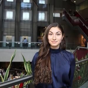 Meet your Posher, Valerie